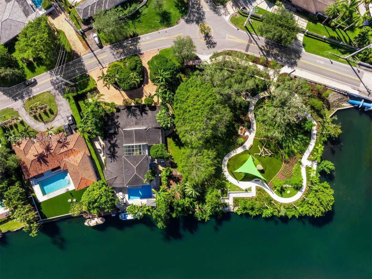 https://bt-photos.global.ssl.fastly.net/miami/1280_boomver_2_A11893949-2.jpg