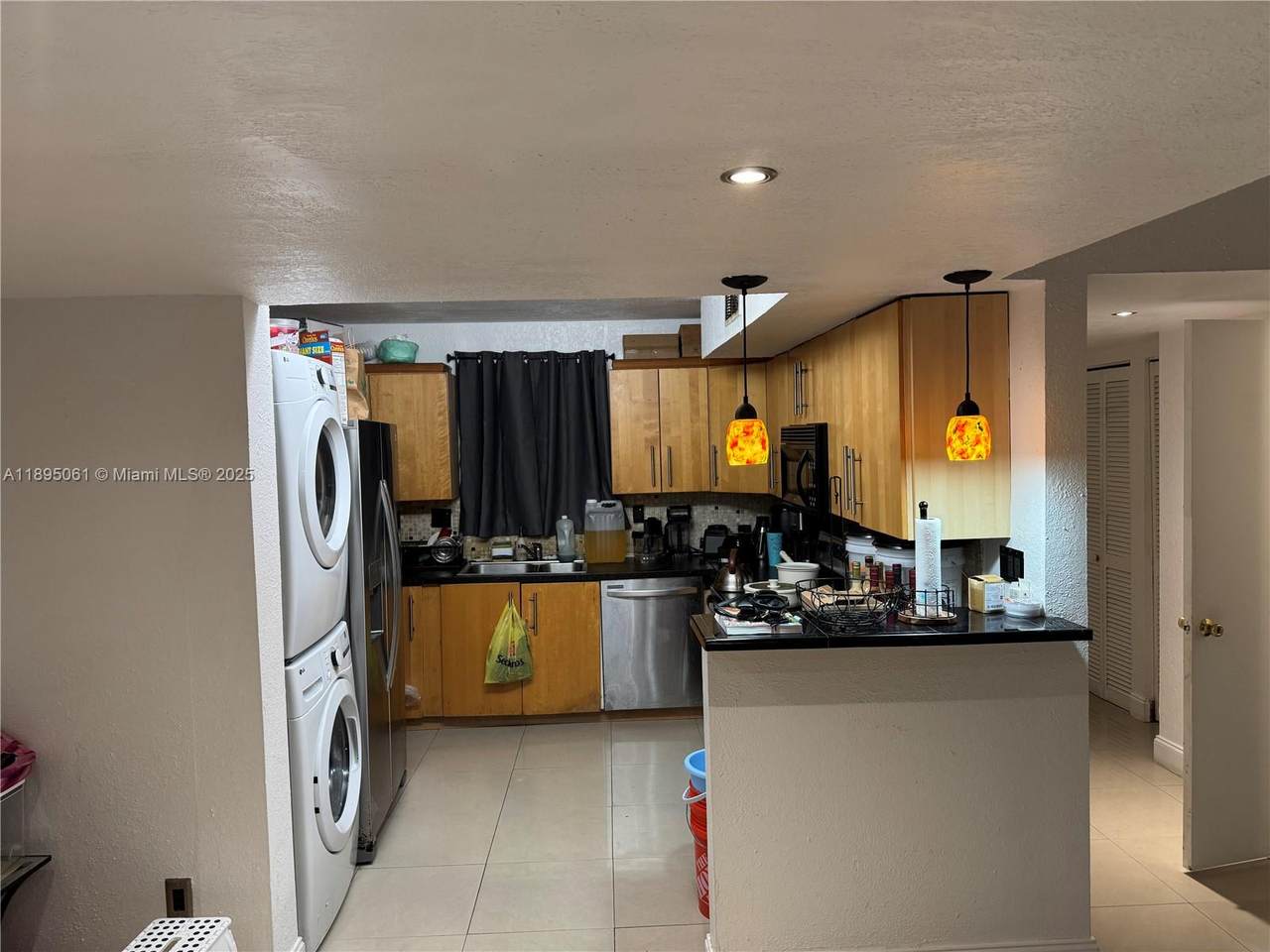 20509 15th Ave - Photo 1