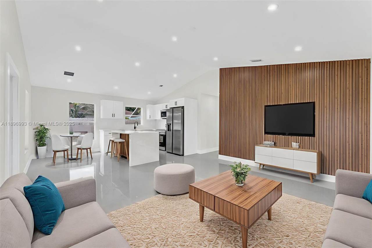 7690 17th Pl - Photo 1