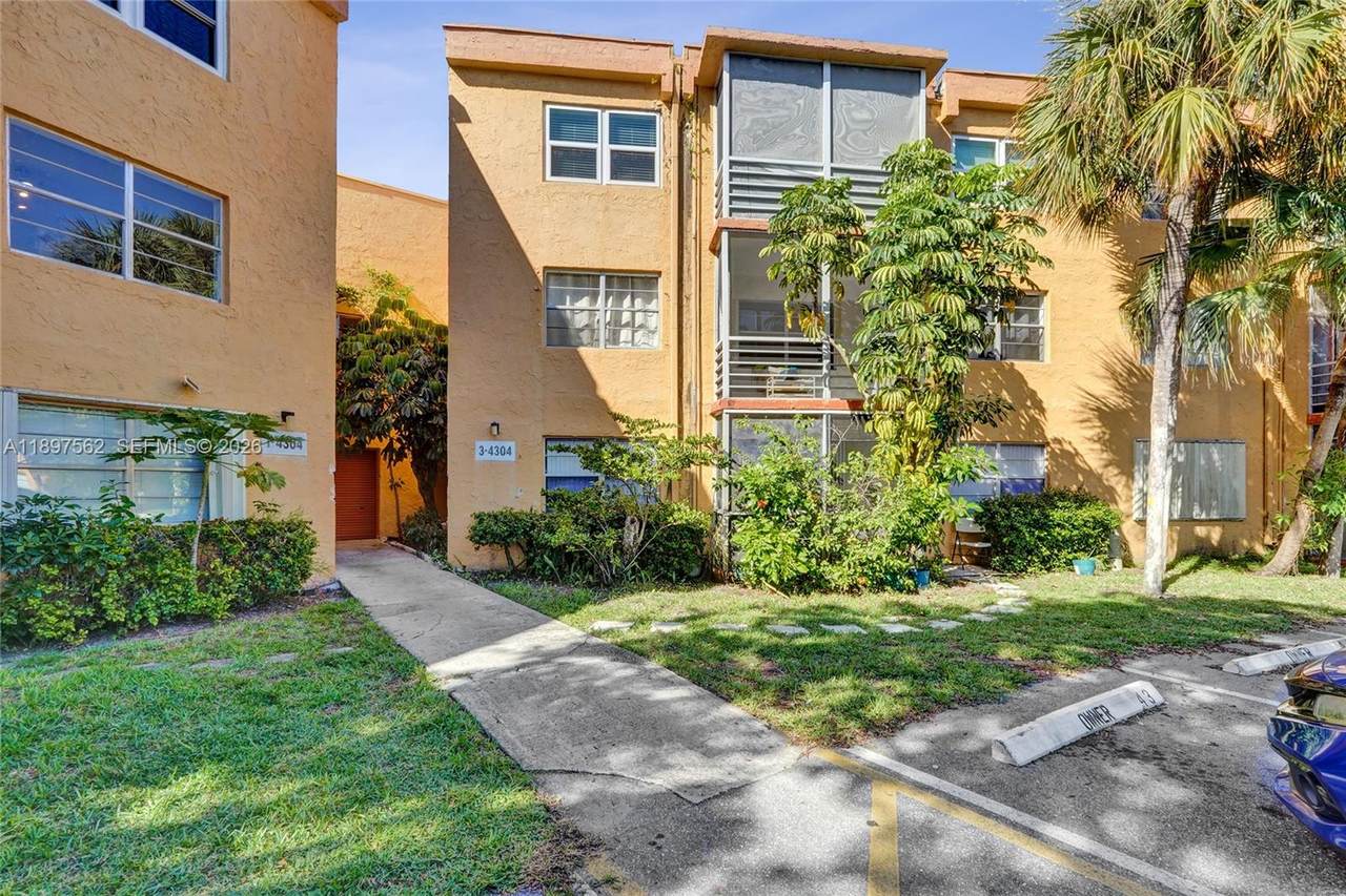 4314 9th Ave - Photo 1