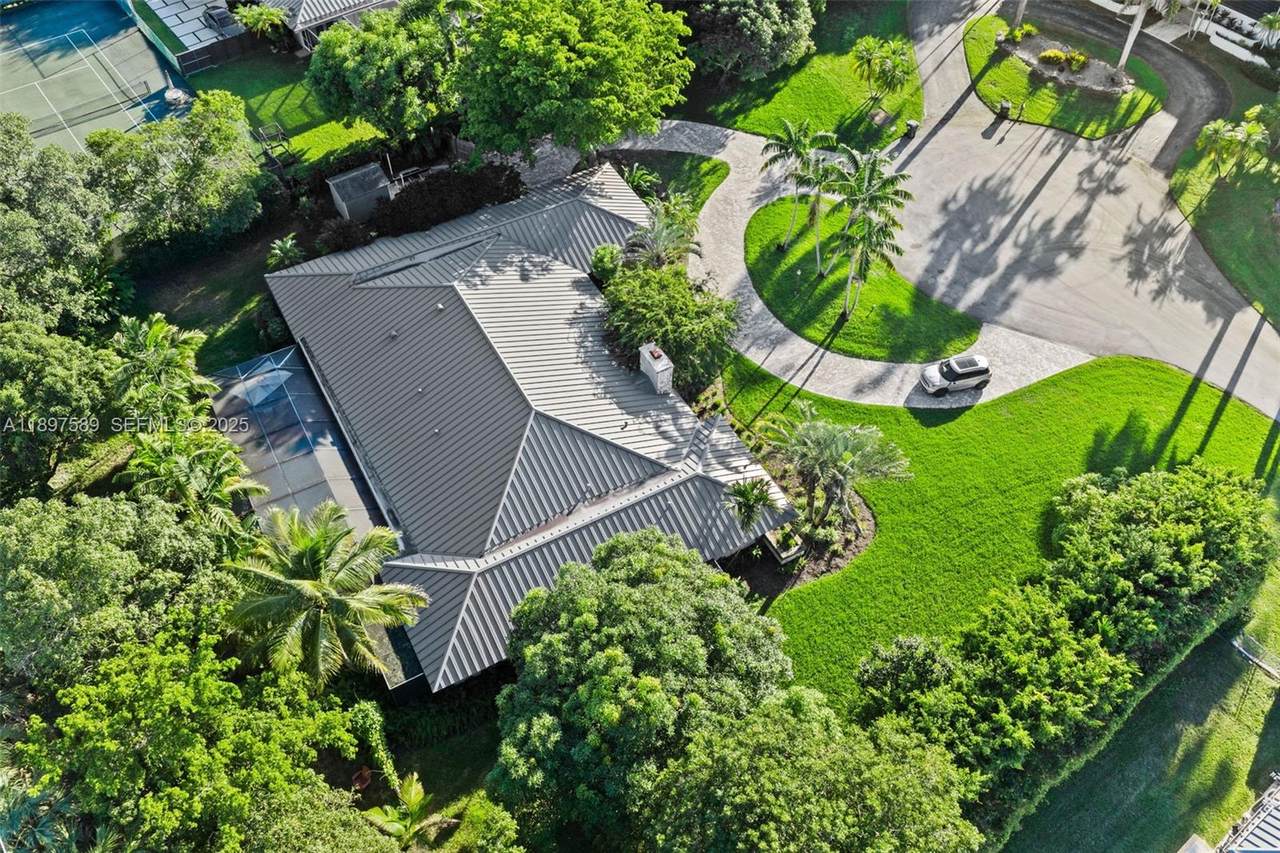 https://bt-photos.global.ssl.fastly.net/miami/1280_boomver_2_A11897589-2.jpg