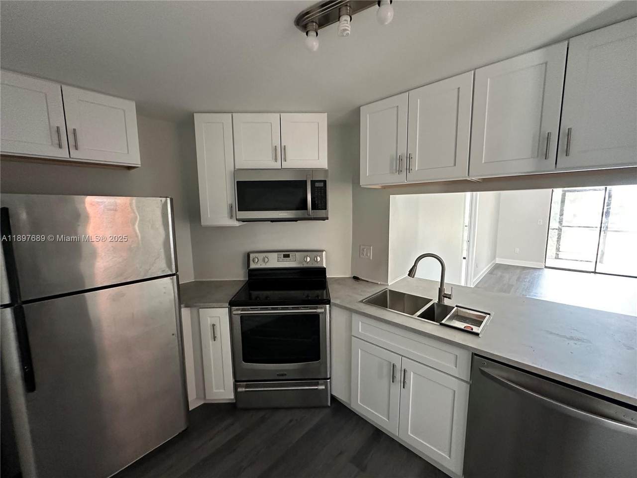 855 209th St - Photo 1