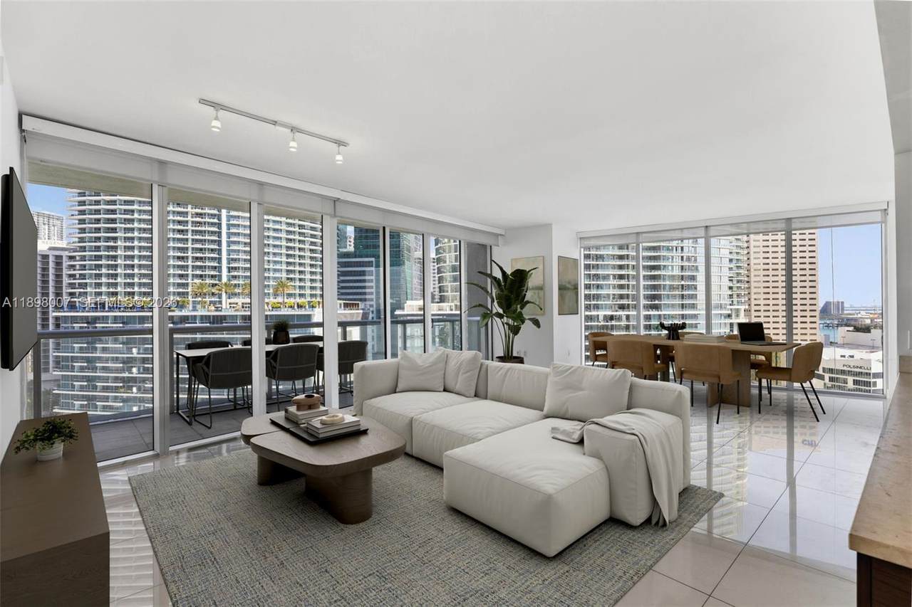 https://bt-photos.global.ssl.fastly.net/miami/1280_boomver_2_A11898007-2.jpg