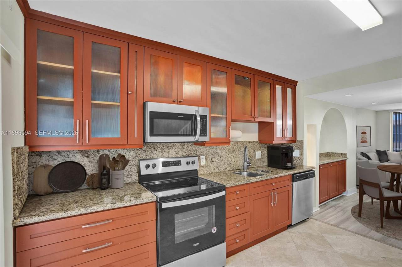 https://bt-photos.global.ssl.fastly.net/miami/1280_boomver_2_A11898594-2.jpg