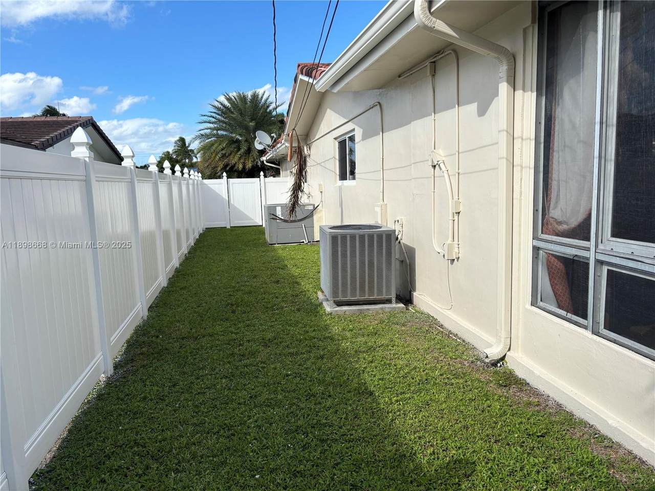 https://bt-photos.global.ssl.fastly.net/miami/1280_boomver_2_A11898668-2.jpg