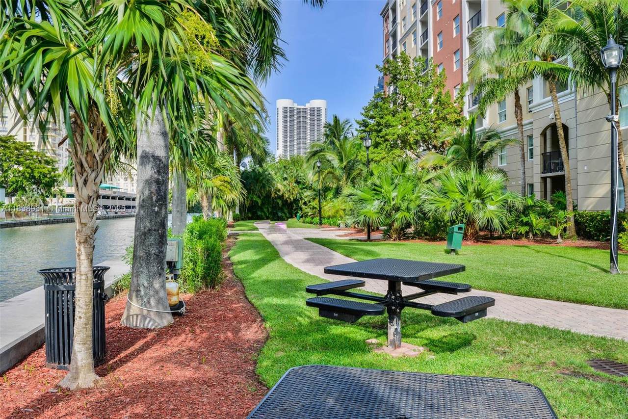 17100 Bay Rd - Photo 1