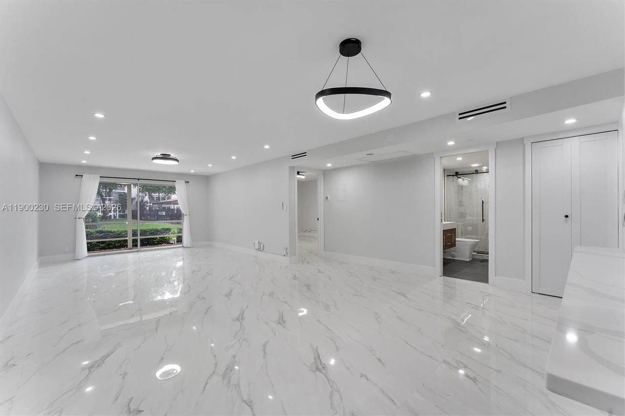 https://bt-photos.global.ssl.fastly.net/miami/1280_boomver_2_A11900230-2.jpg