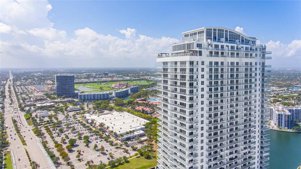 4010 Ocean Dr - Photo 1