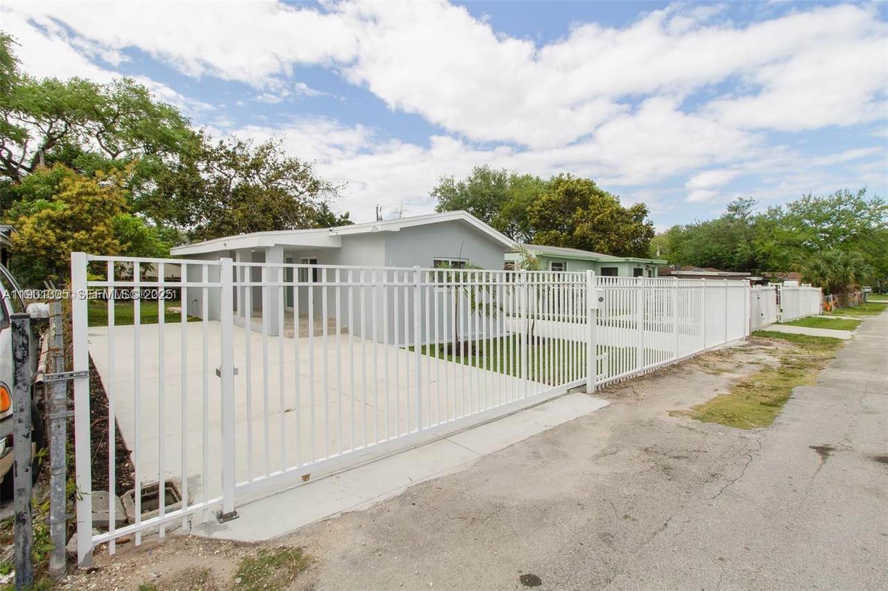 1858 115th St - Photo 1