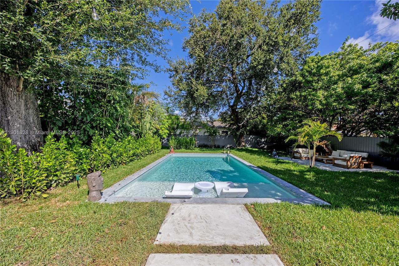 https://bt-photos.global.ssl.fastly.net/miami/1280_boomver_1_A11901828-2.jpg