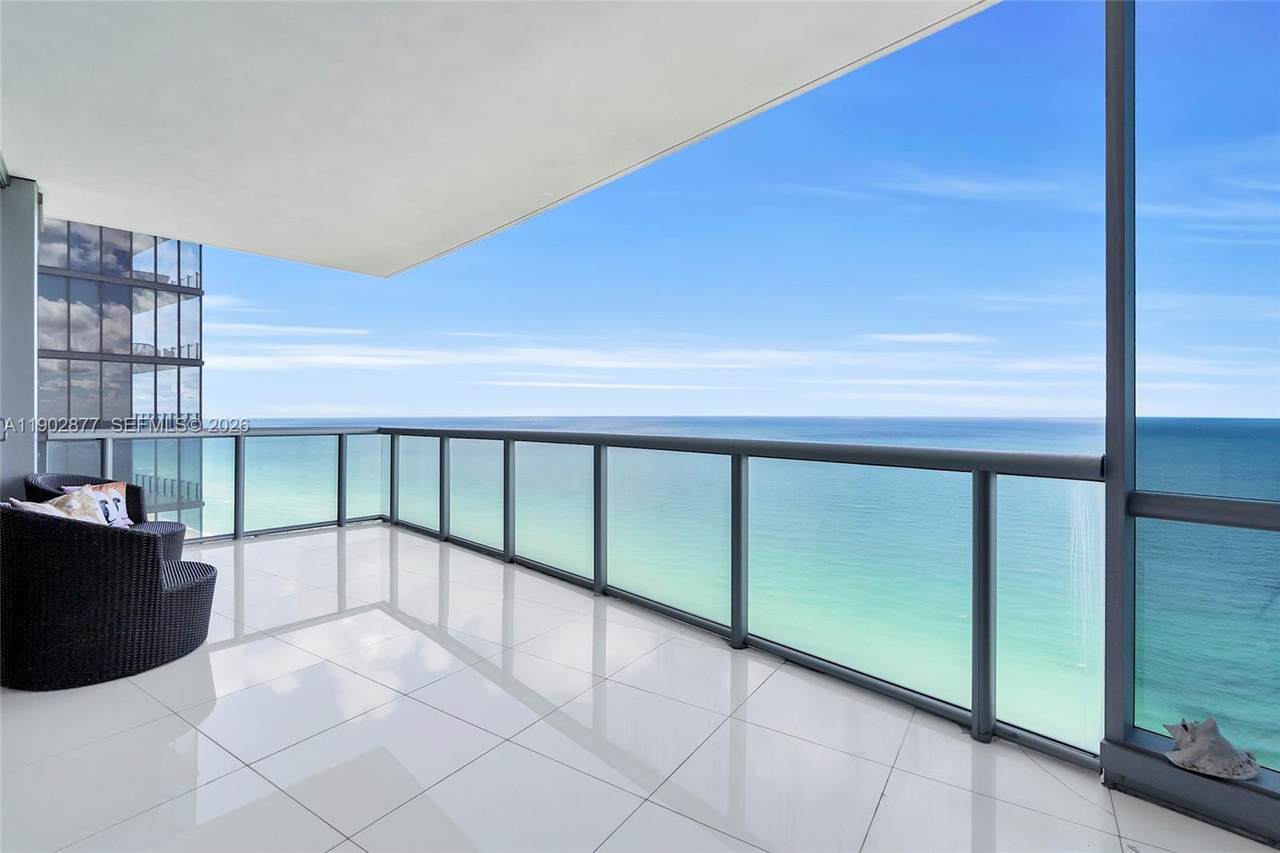 17121 Collins Ave - Photo 1