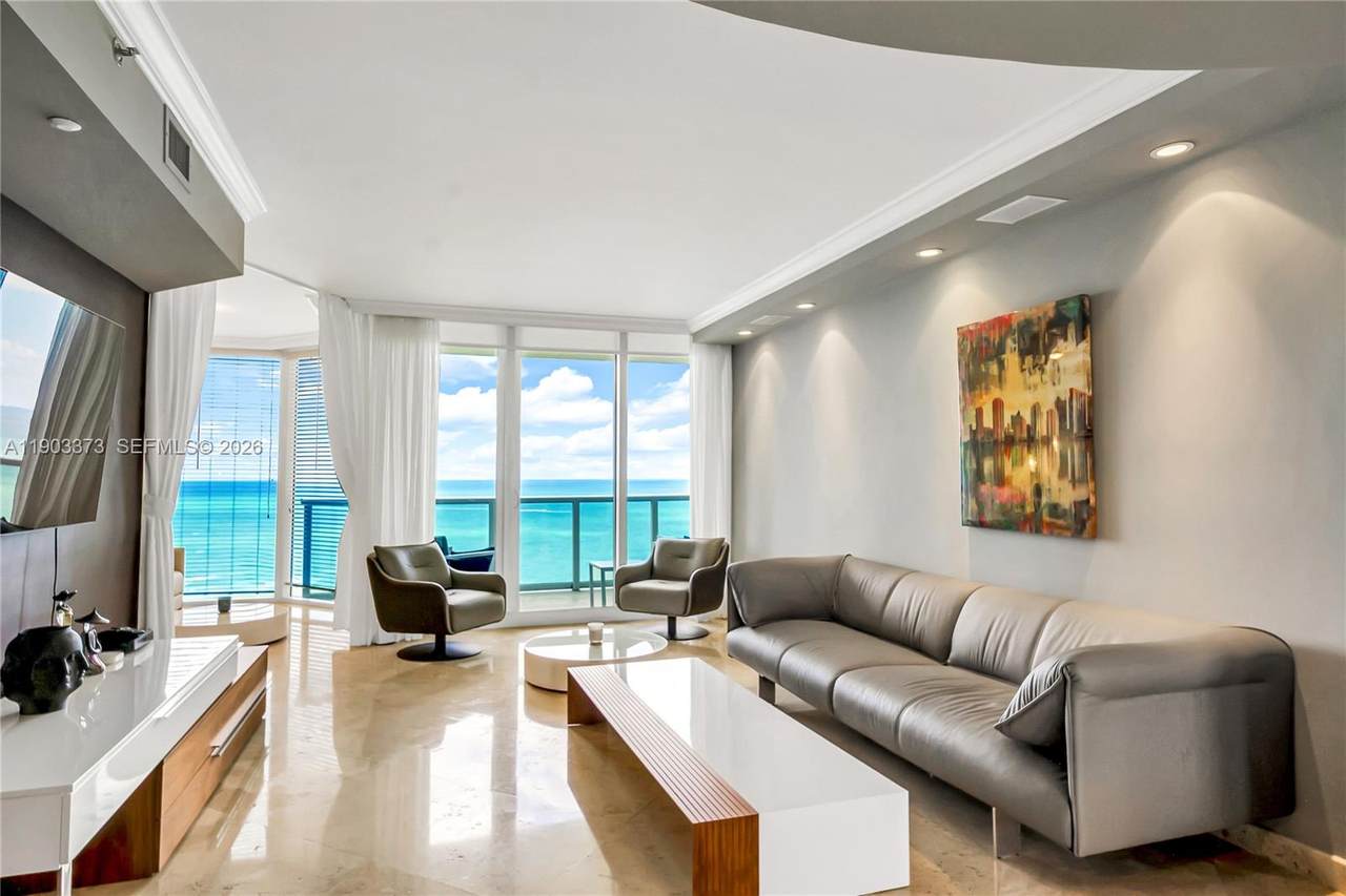 19333 Collins Ave - Photo 1