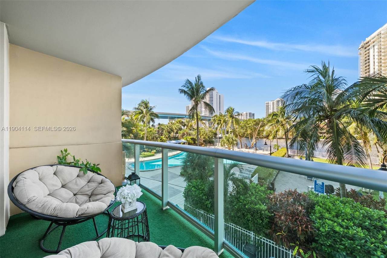 19390 Collins Ave - Photo 1