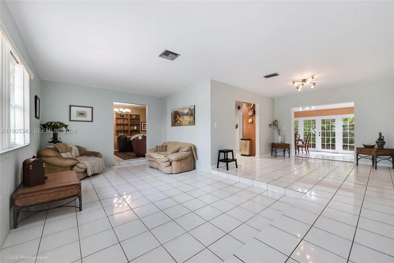 https://bt-photos.global.ssl.fastly.net/miami/1280_boomver_2_A11905349-2.jpg