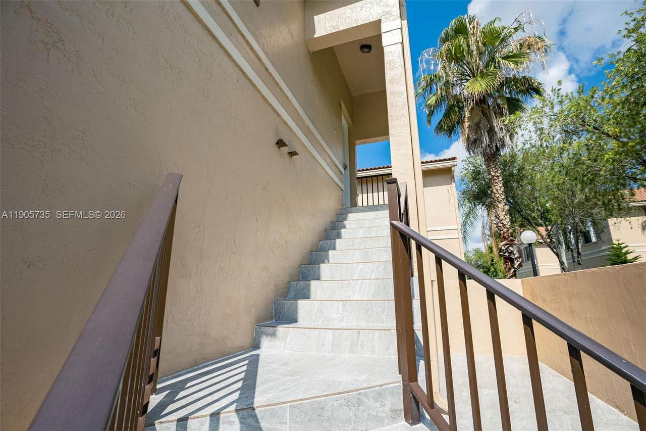 15865 6th Pl - Photo 1