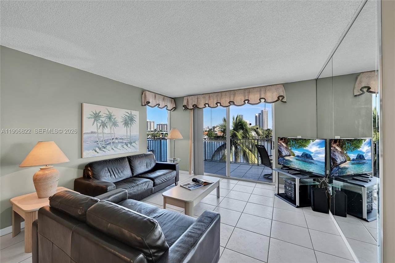 https://bt-photos.global.ssl.fastly.net/miami/1280_boomver_2_A11906822-2.jpg