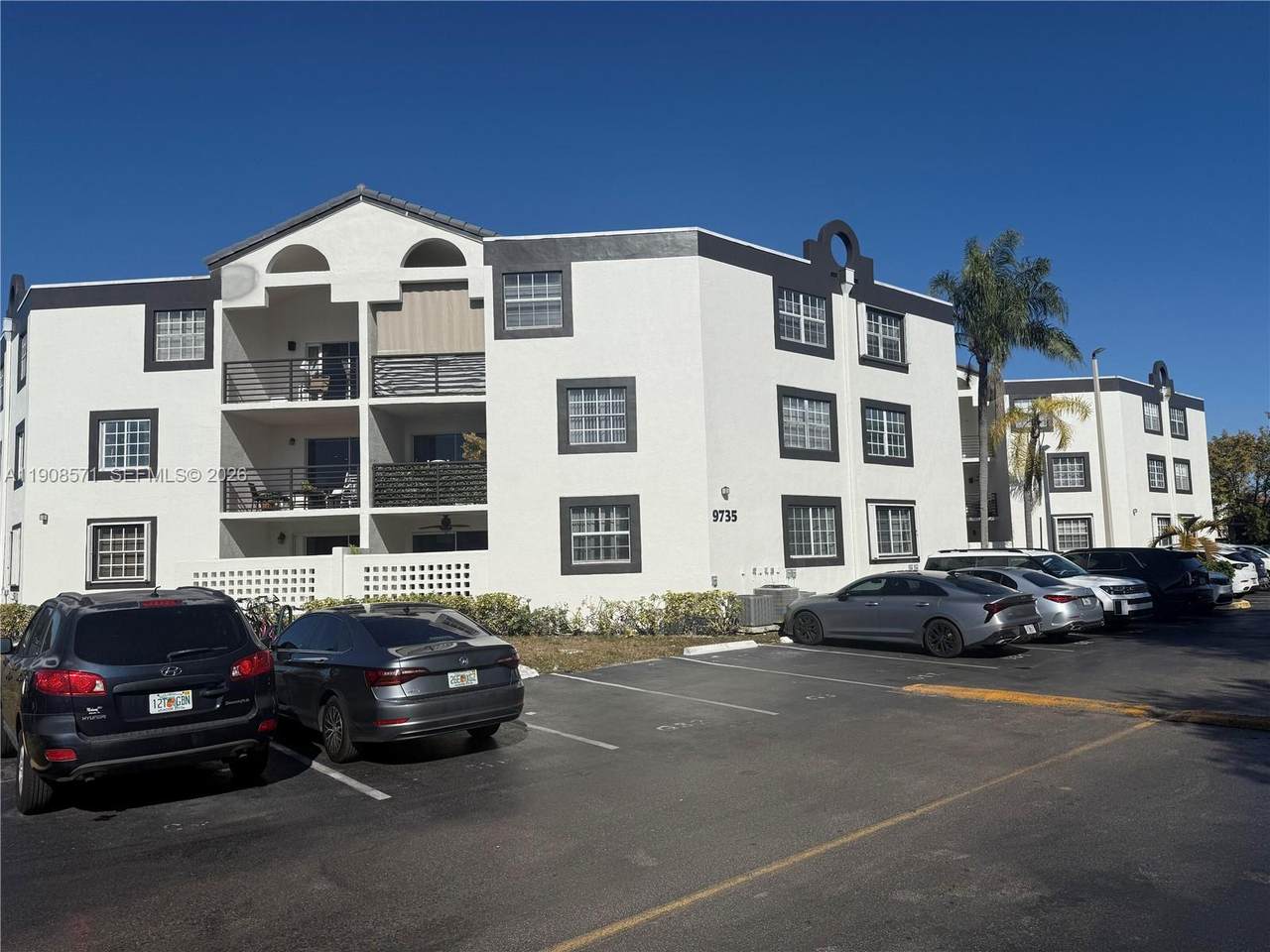 9735 Fontainebleau Blvd - Photo 1