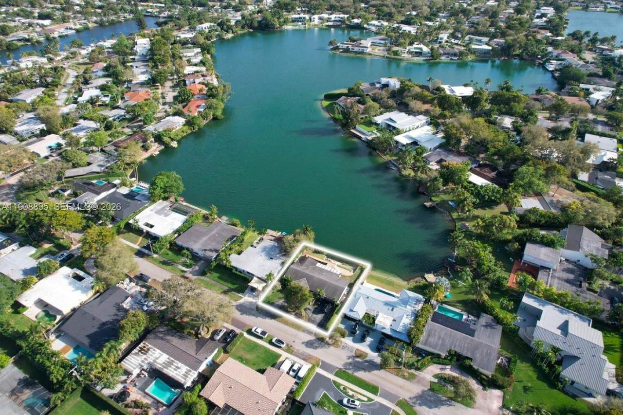 https://bt-photos.global.ssl.fastly.net/miami/orig_boomver_2_A11908895-2.jpg