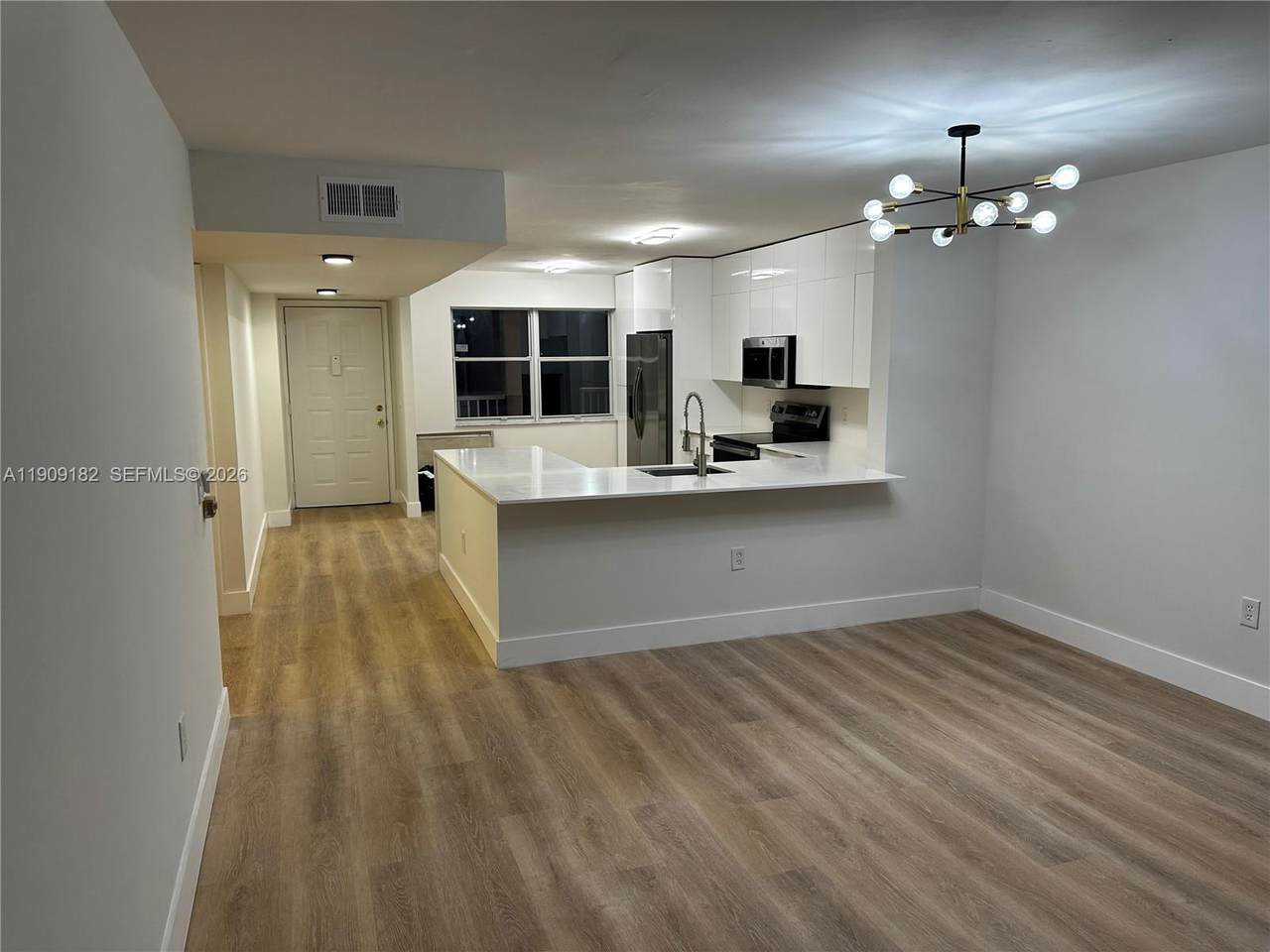 https://bt-photos.global.ssl.fastly.net/miami/1280_boomver_2_A11909182-2.jpg