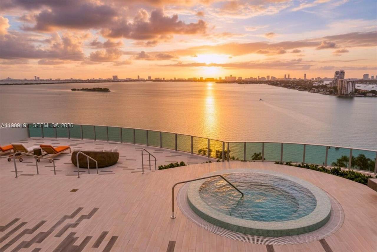 https://bt-photos.global.ssl.fastly.net/miami/1280_boomver_2_A11909191-2.jpg