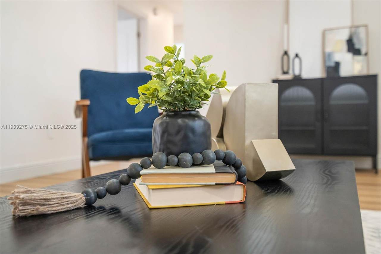 1812 Firwood - Photo 1