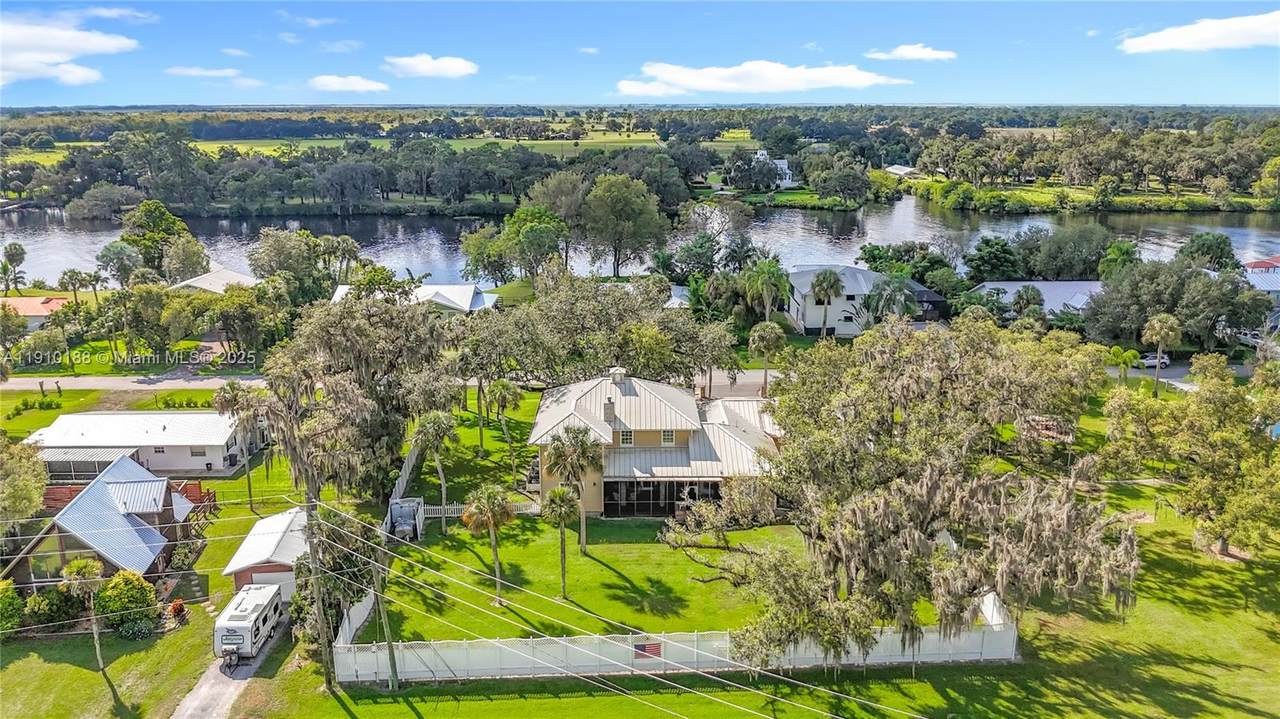 3144 Shell Lane - Photo 1