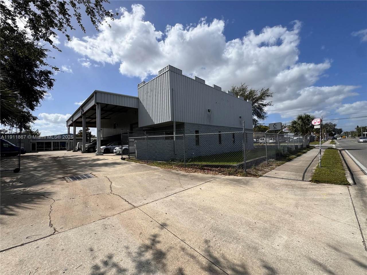 https://bt-photos.global.ssl.fastly.net/miami/1280_boomver_2_A11911867-2.jpg