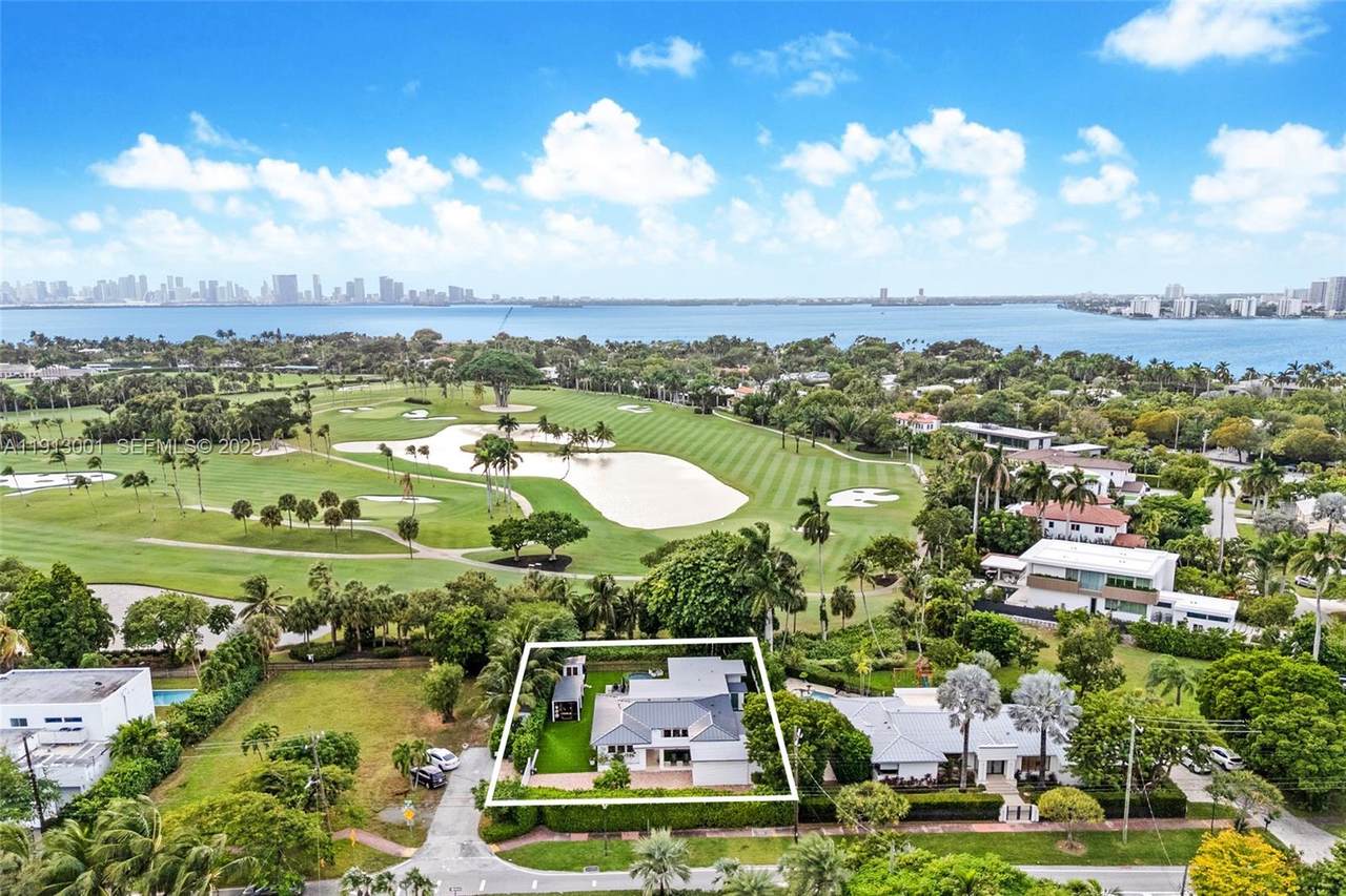 6100 La Gorce Dr - Photo 1