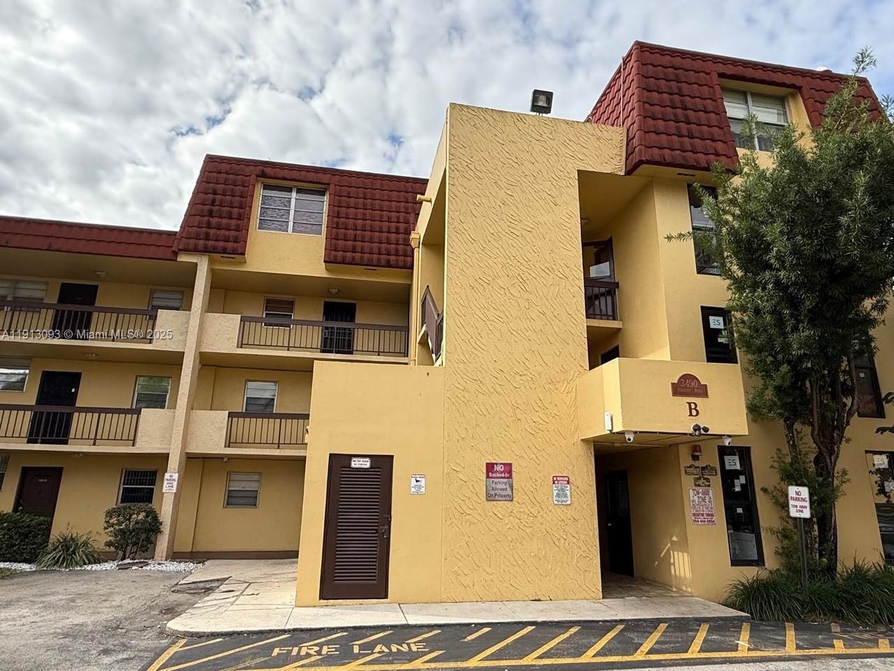 3490 Foxcroft Rd - Photo 1