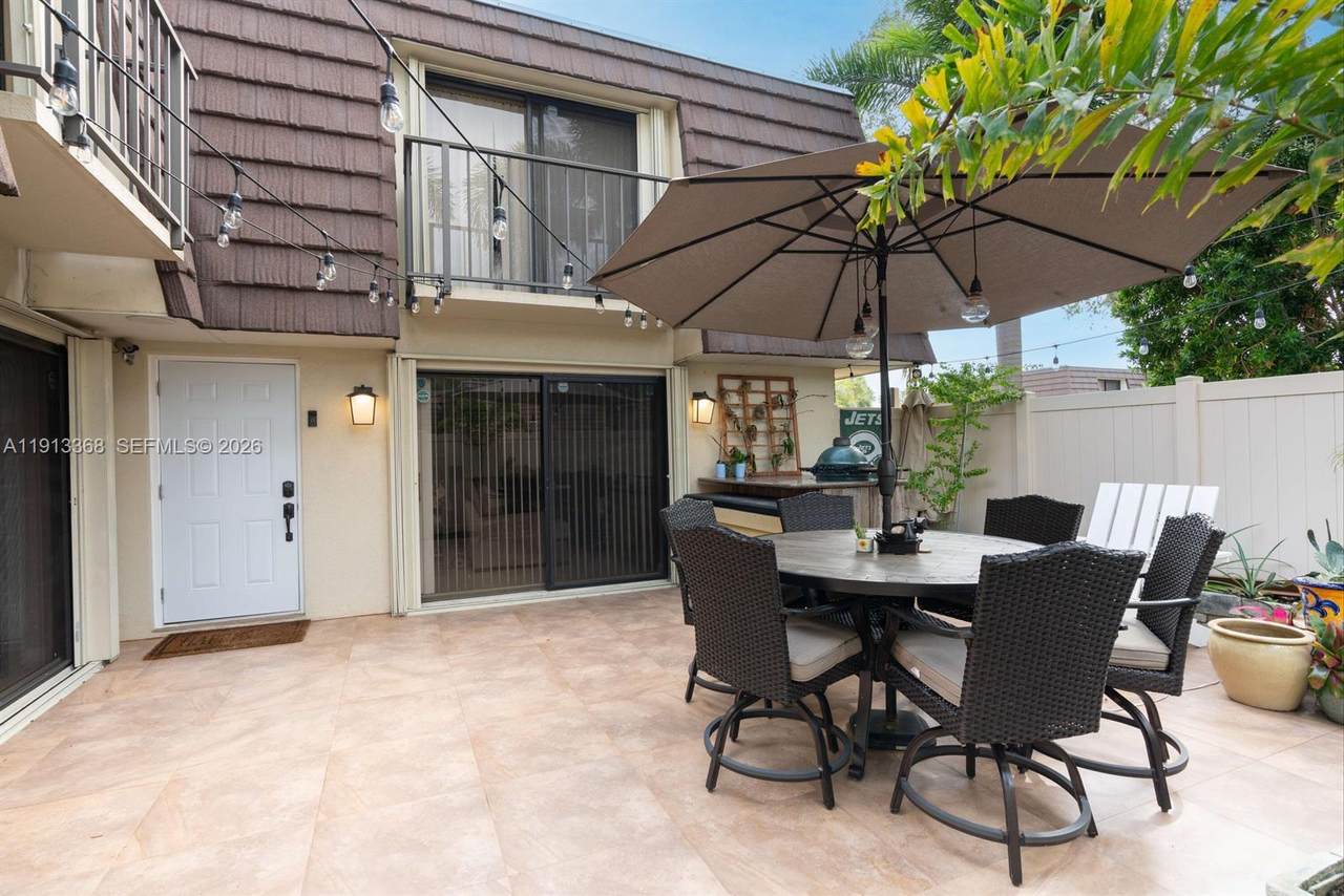 7124 71st Way - Photo 1