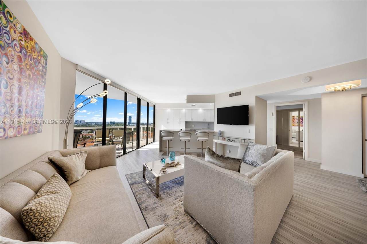 3610 Yacht Club Dr - Photo 1