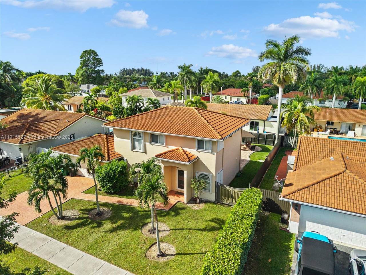 20254 131st Ct - Photo 1