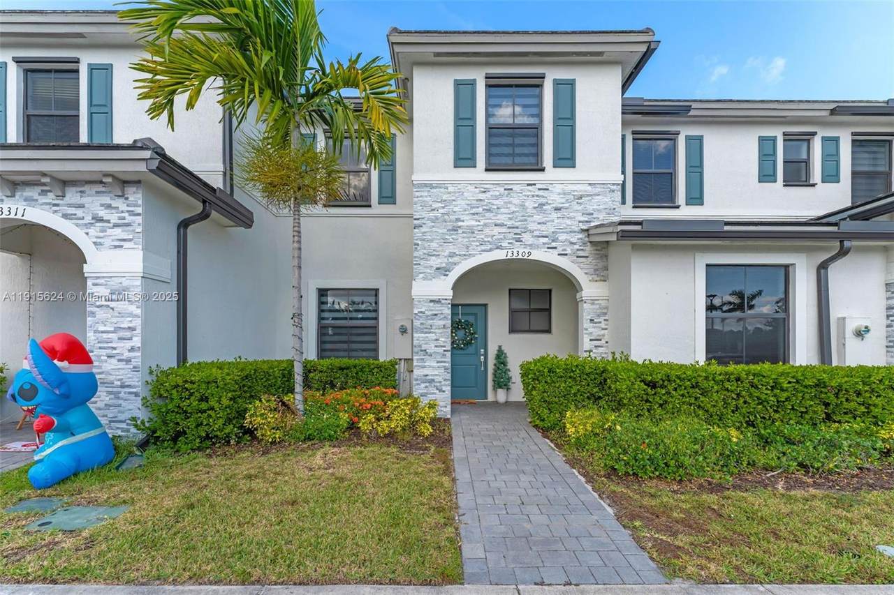 13309 287th Ter - Photo 1