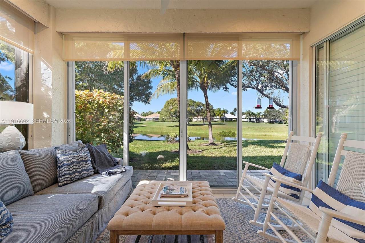 1832 Willowbend Ln - Photo 1