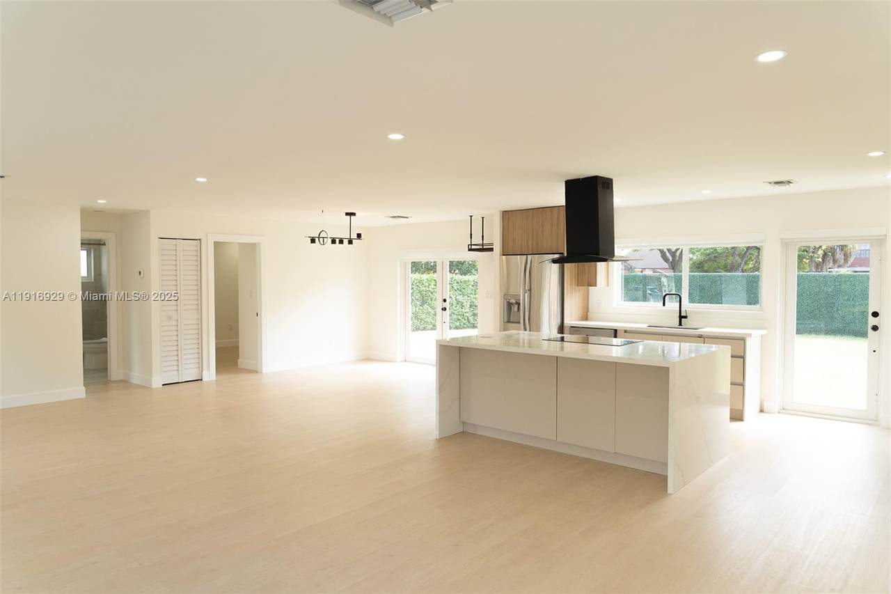 14868 71st Ln - Photo 1