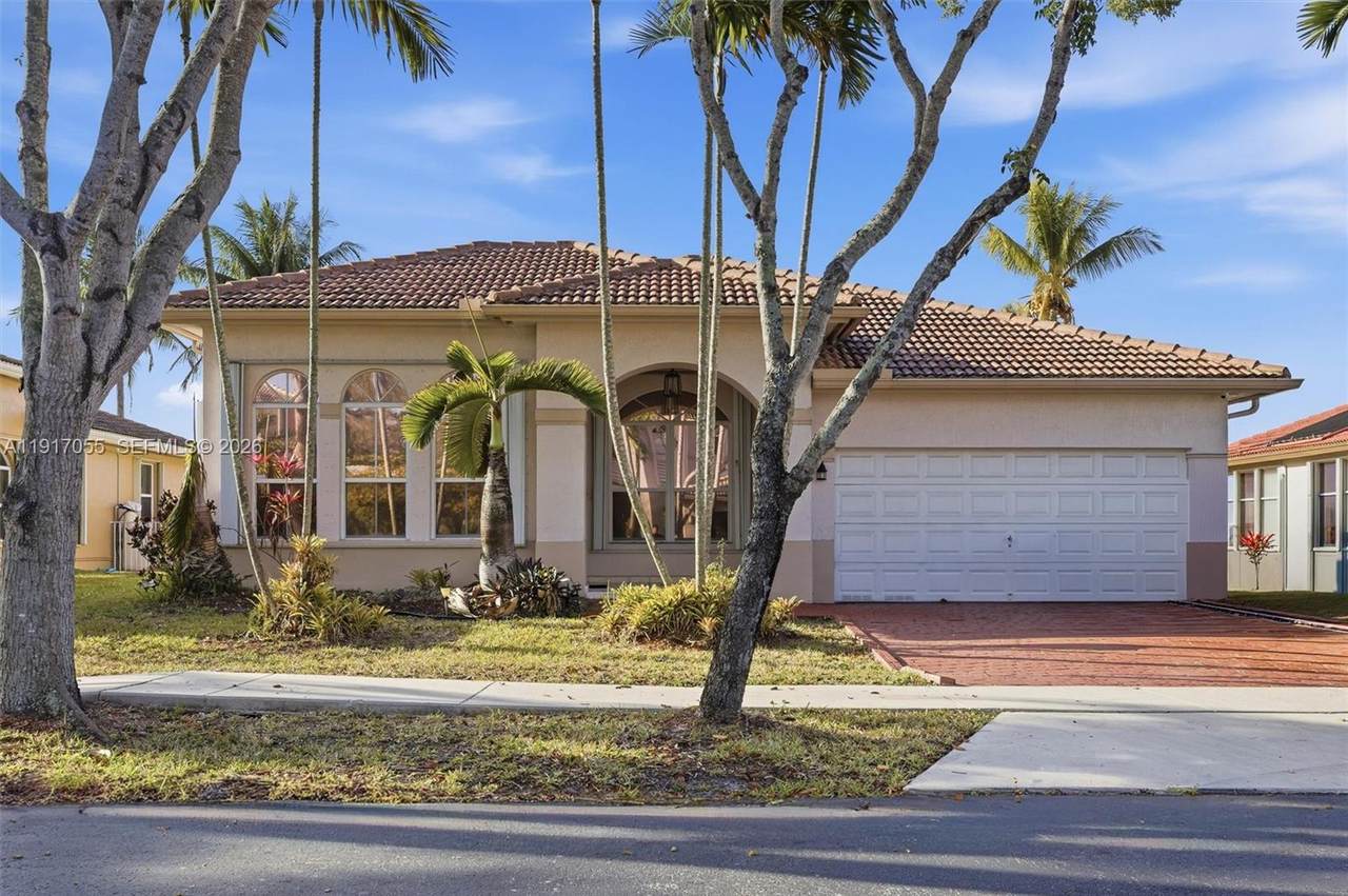 13166 21st St - Photo 1