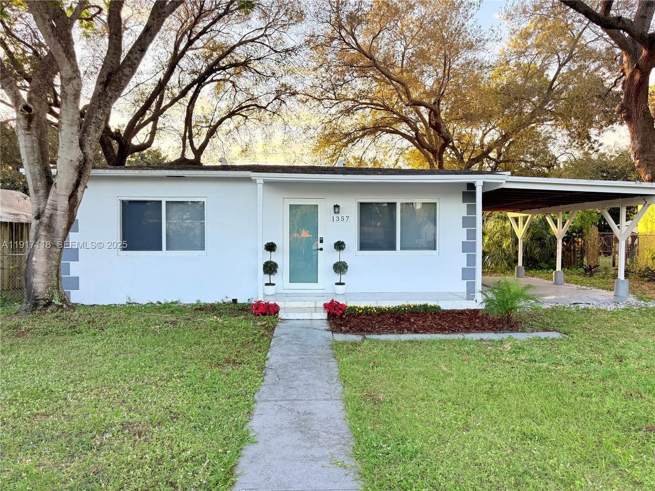 1357 22nd Ter - Photo 1