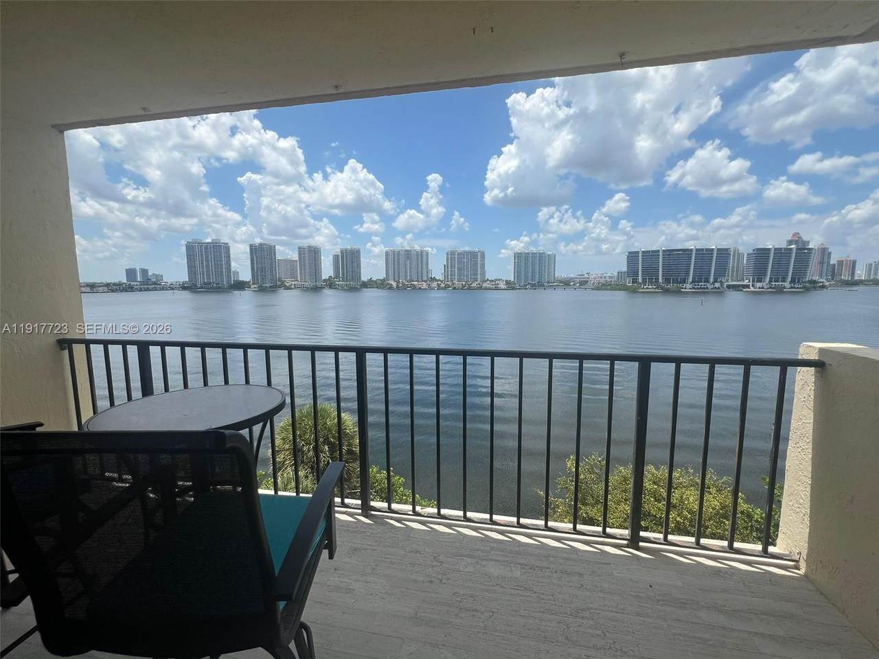 https://bt-photos.global.ssl.fastly.net/miami/orig_boomver_2_A11917723-2.jpg
