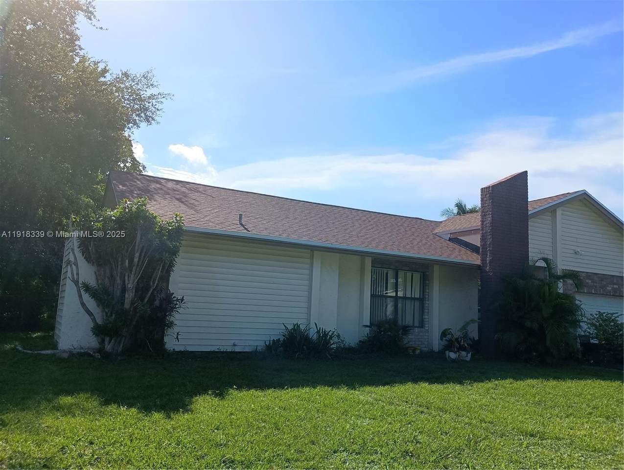 1125 78th Ave - Photo 1