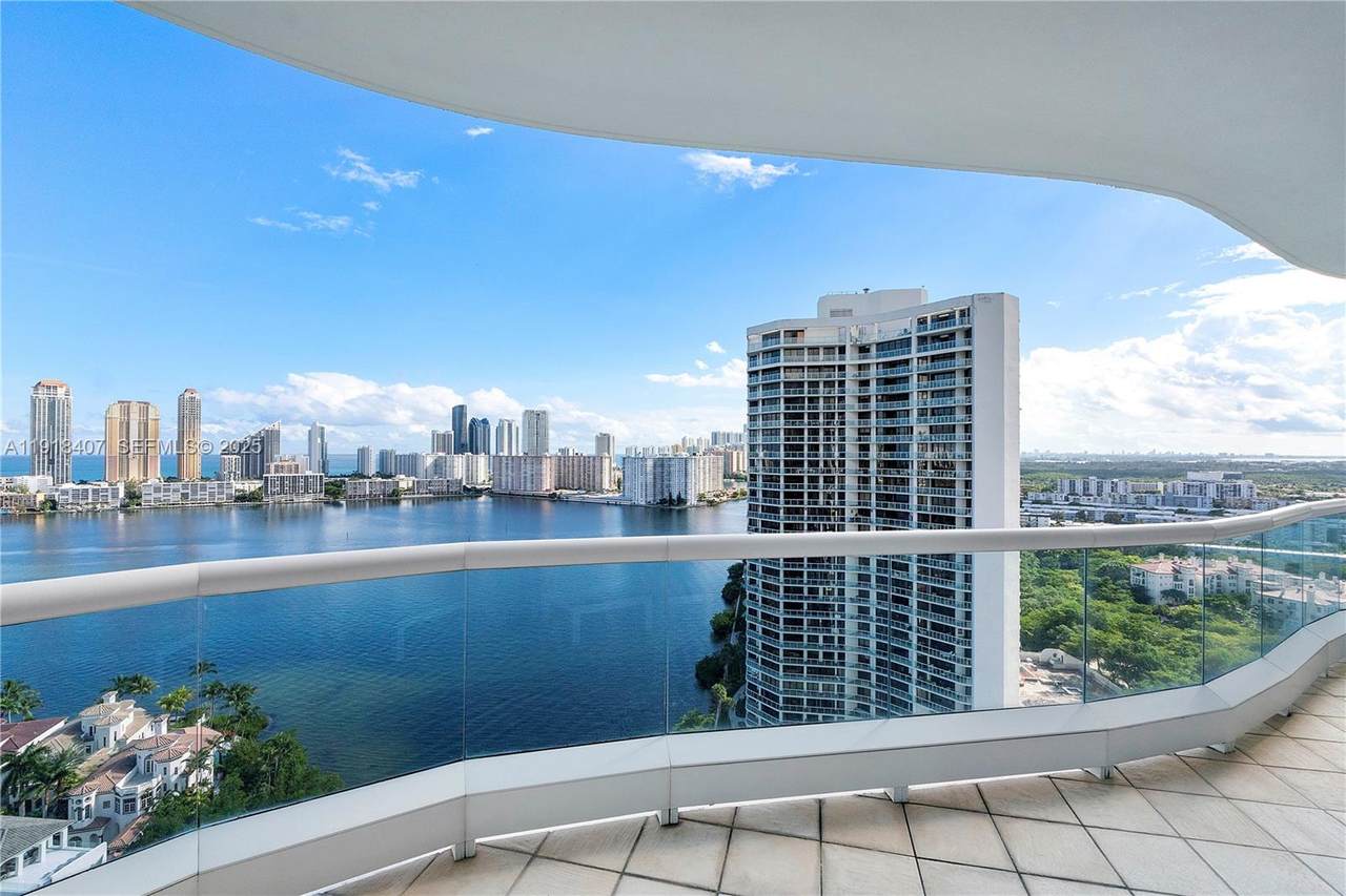 https://bt-photos.global.ssl.fastly.net/miami/1280_boomver_2_A11918407-2.jpg