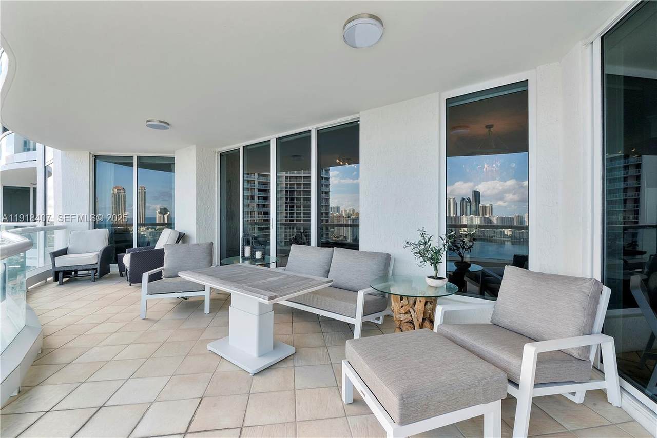 https://bt-photos.global.ssl.fastly.net/miami/1280_boomver_2_A11918407-2.jpg