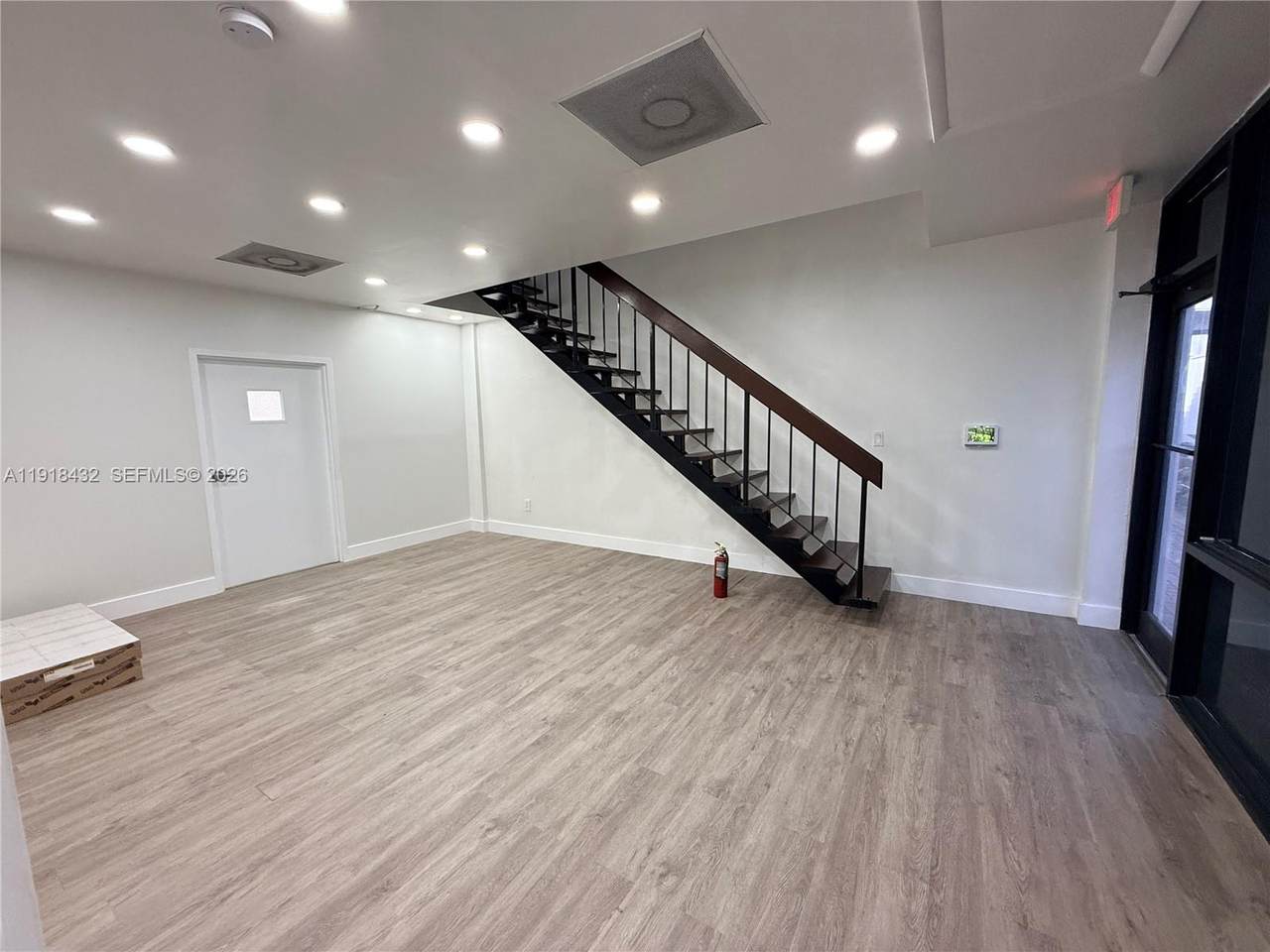 https://bt-photos.global.ssl.fastly.net/miami/1280_boomver_2_A11918432-2.jpg