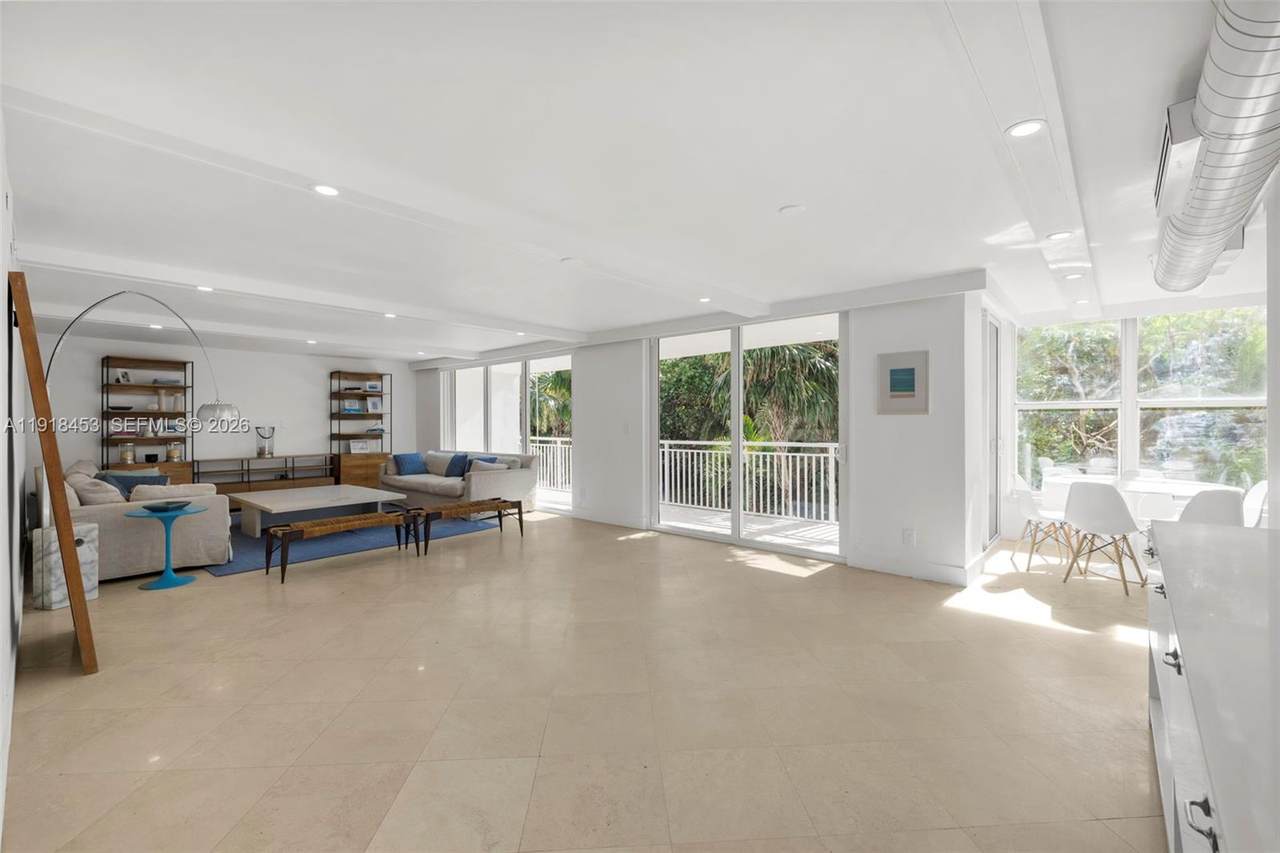 https://bt-photos.global.ssl.fastly.net/miami/1280_boomver_2_A11918453-2.jpg
