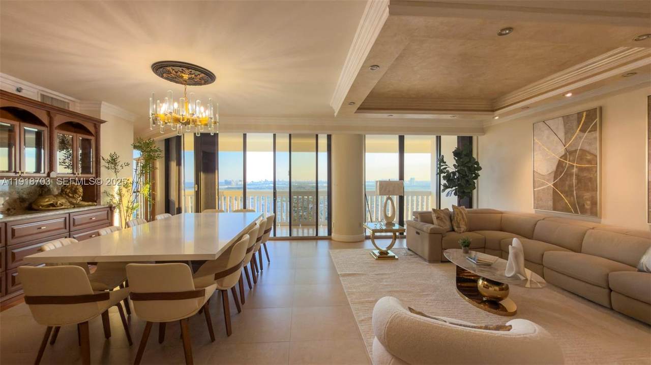 2000 Island Blvd - Photo 1