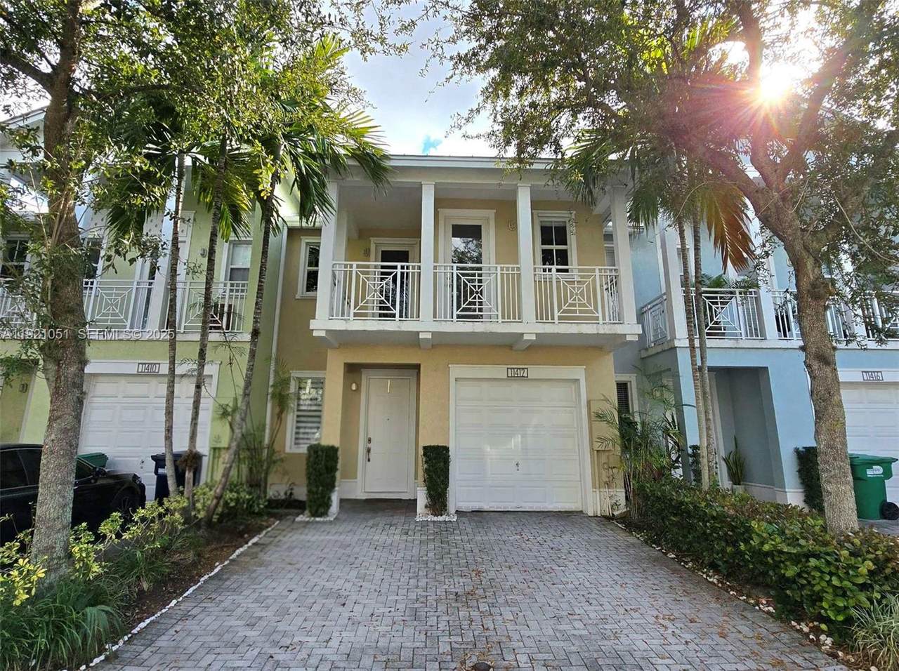 11412 74th Ter - Photo 1