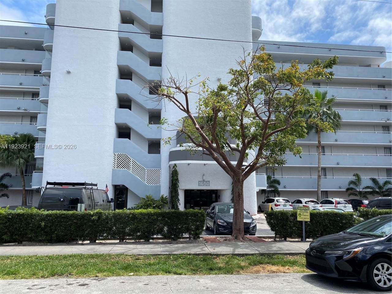https://bt-photos.global.ssl.fastly.net/miami/1280_boomver_2_A11923921-2.jpg