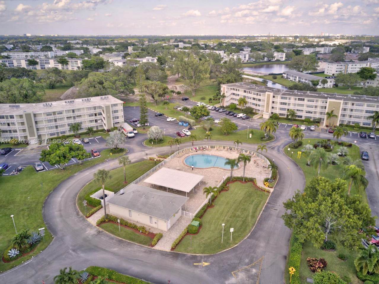 https://bt-photos.global.ssl.fastly.net/miami/1280_boomver_2_A11924086-2.jpg