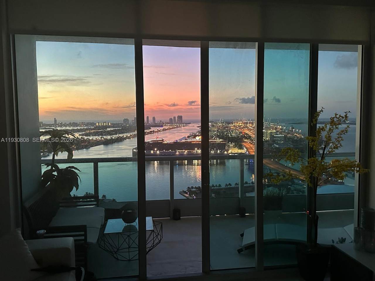 https://bt-photos.global.ssl.fastly.net/miami/1280_boomver_2_A11930808-2.jpg