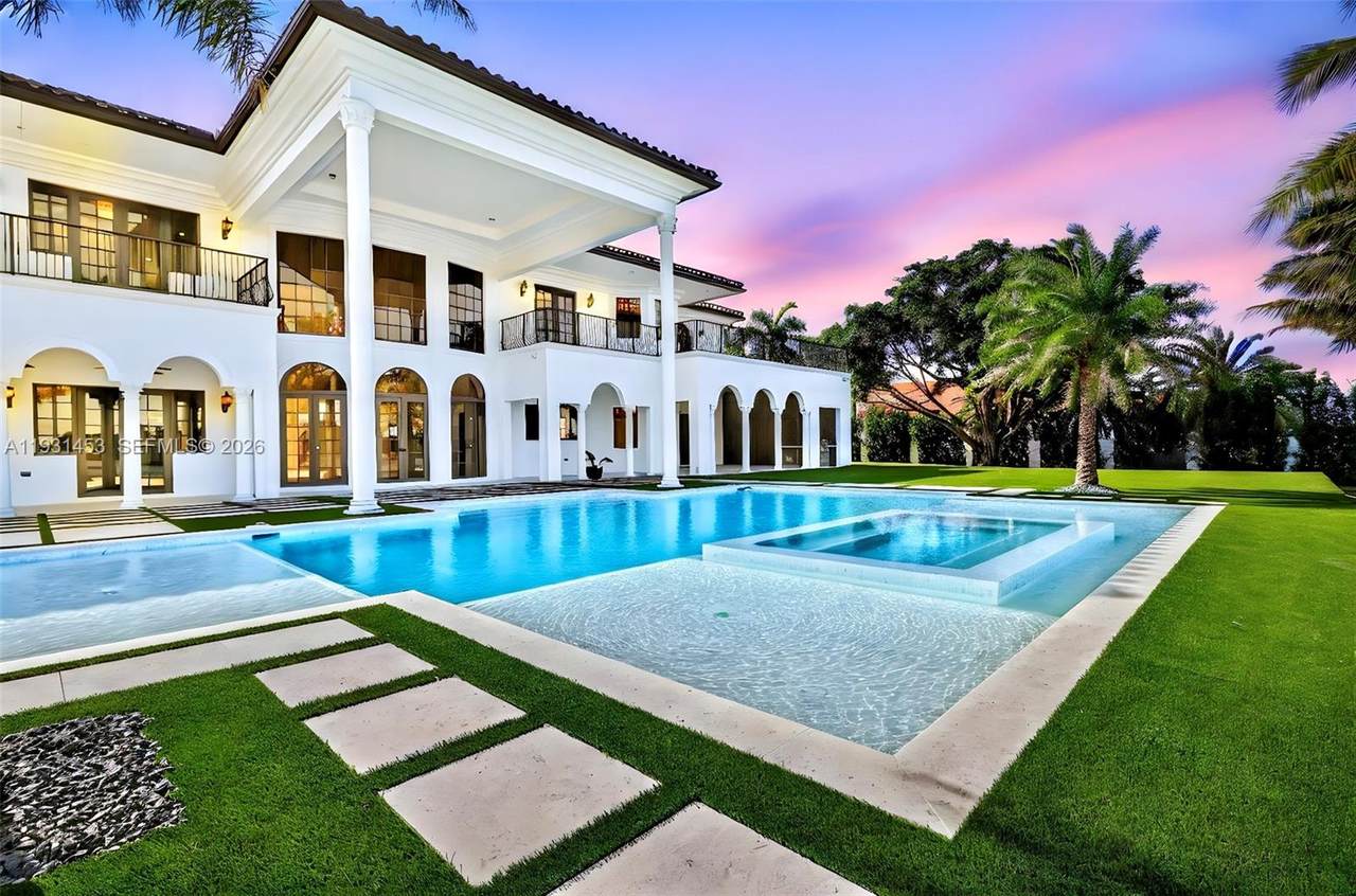 14891 20th St - Photo 1