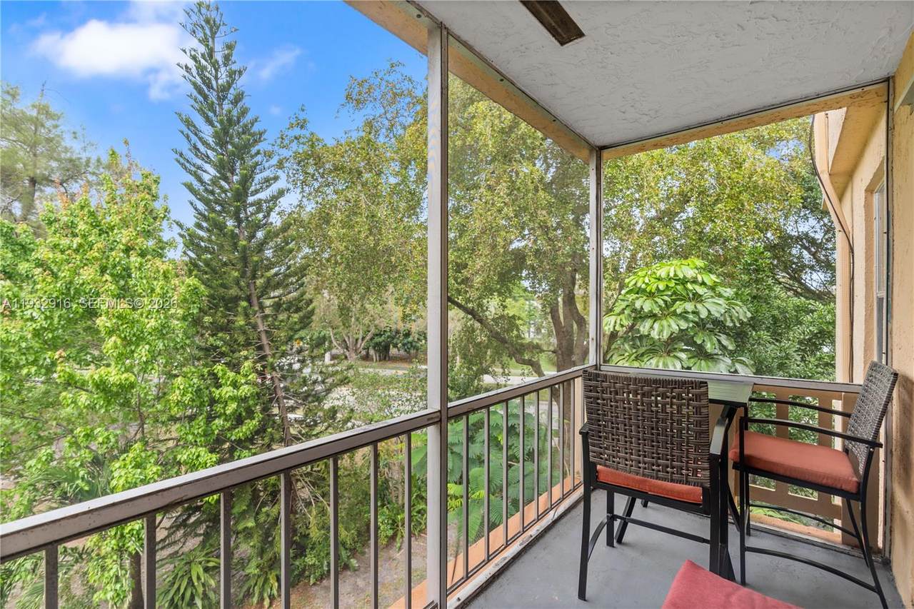 8400 Lagos De Campo Blvd - Photo 1